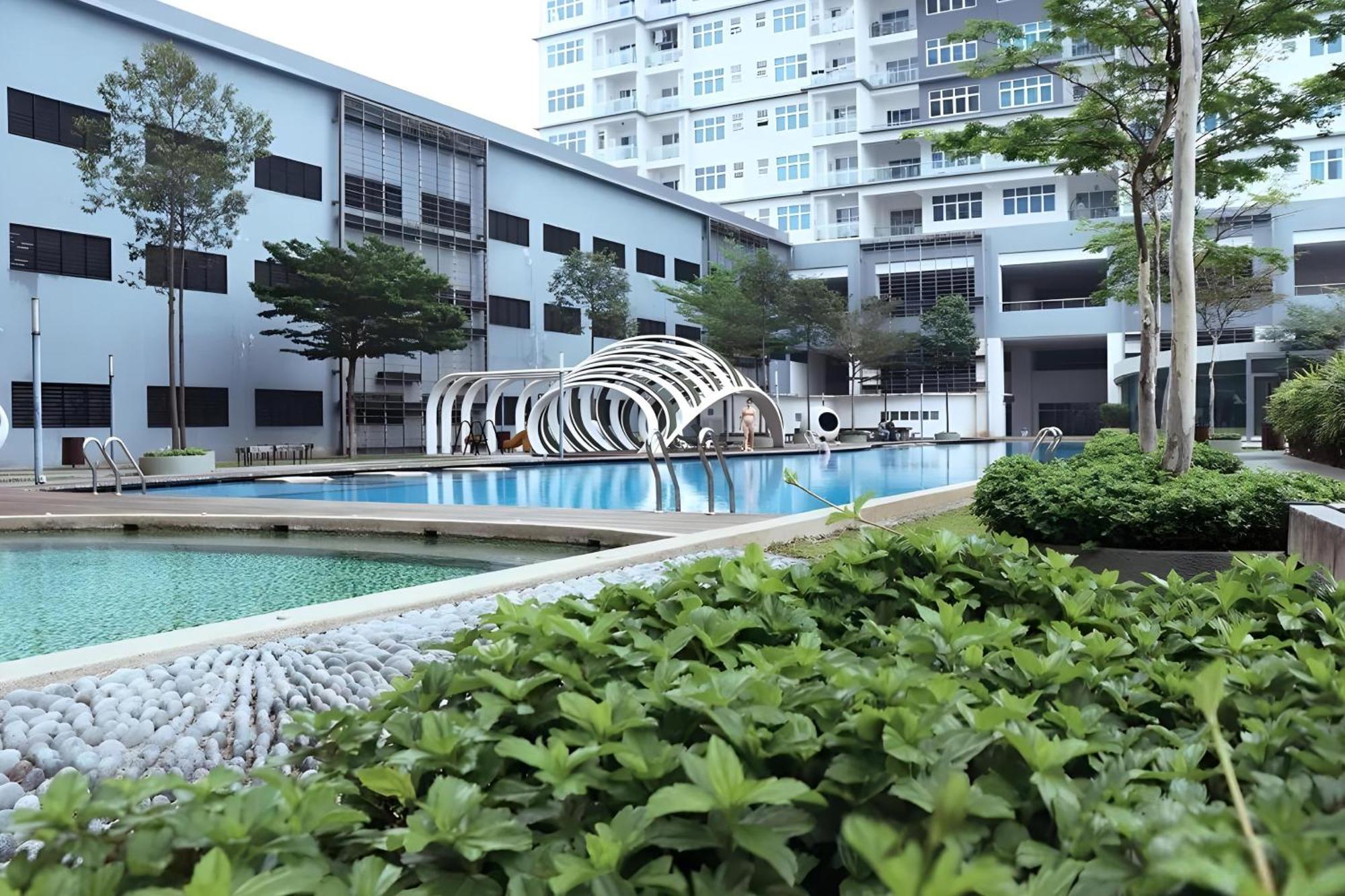 Le Thompson - Puchong Center Ioi Mall Dış mekan fotoğraf